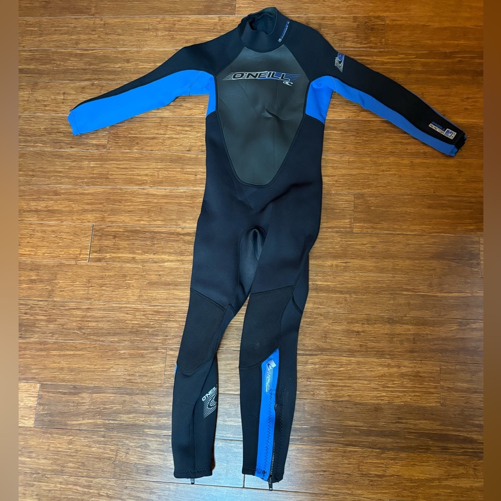 Gently used youth wetsuit